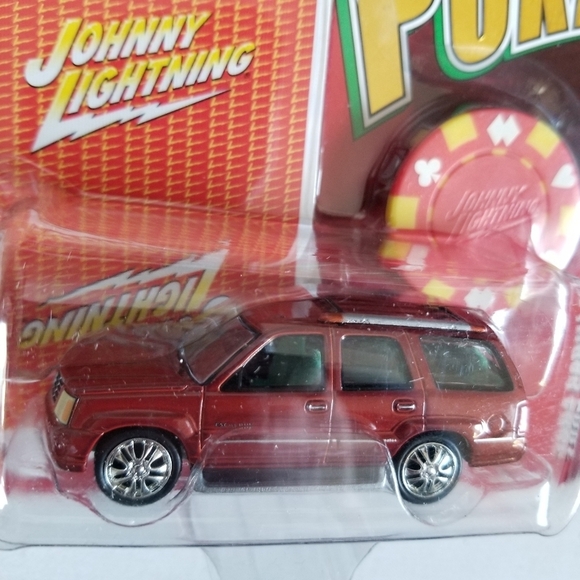 2005 Johnny Lightning "Poker" #8 Red 1:64 Diecast 2004 Cadillac Escalade Car/SUV - Picture 7 of 10